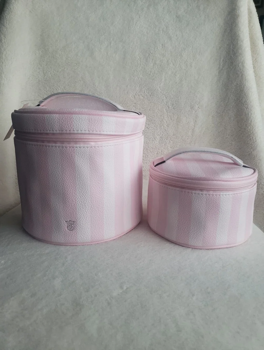 NWT Victoria's Secret 2 Piece Makeup Bag Set